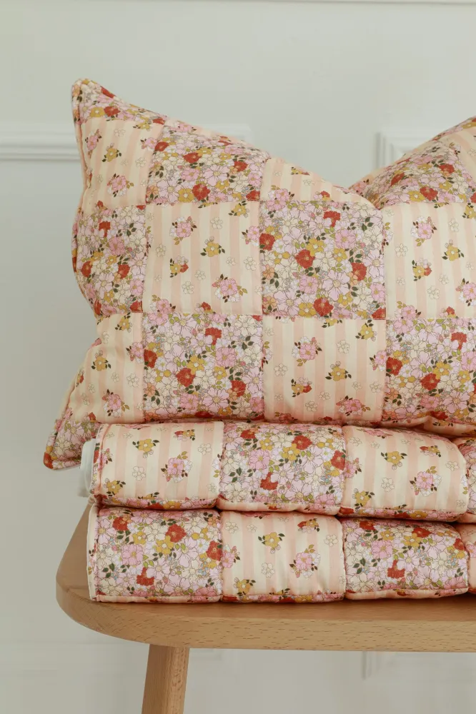 Ren bomull Quilted Patchwork Blanket + Pillow Set Large - Spring Garden Machine Washable